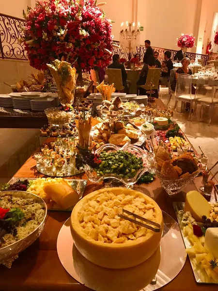 Maison Chantall - Mesa de Família e Recepção